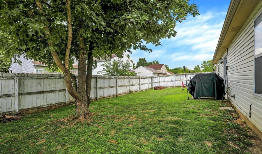 11110 Waterfield Pl, Indianapolis, IN 46235 - 3 Beds, 2 Bath