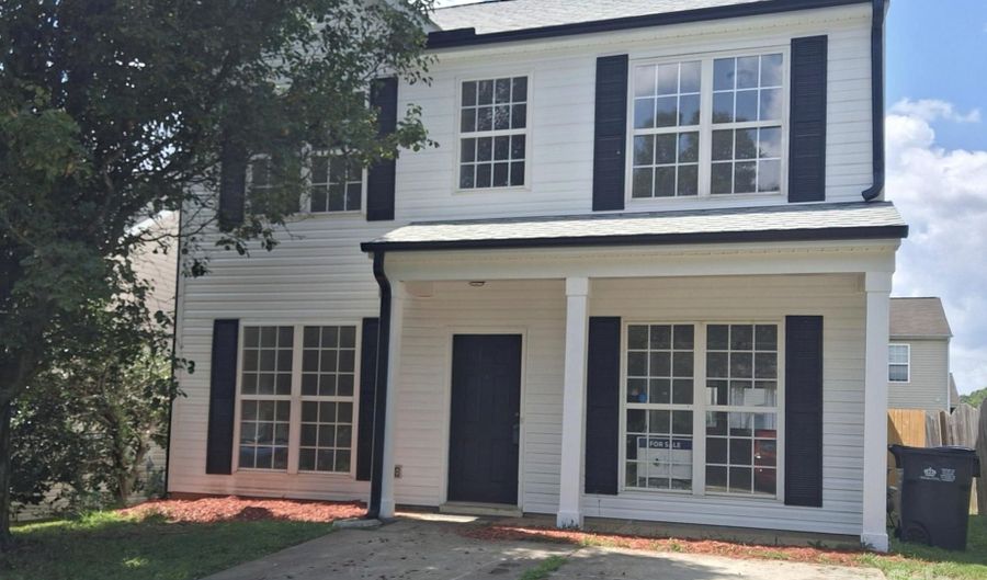 1326 Nadies Ct, Charlotte, NC 28214 - 4 Beds, 2 Bath