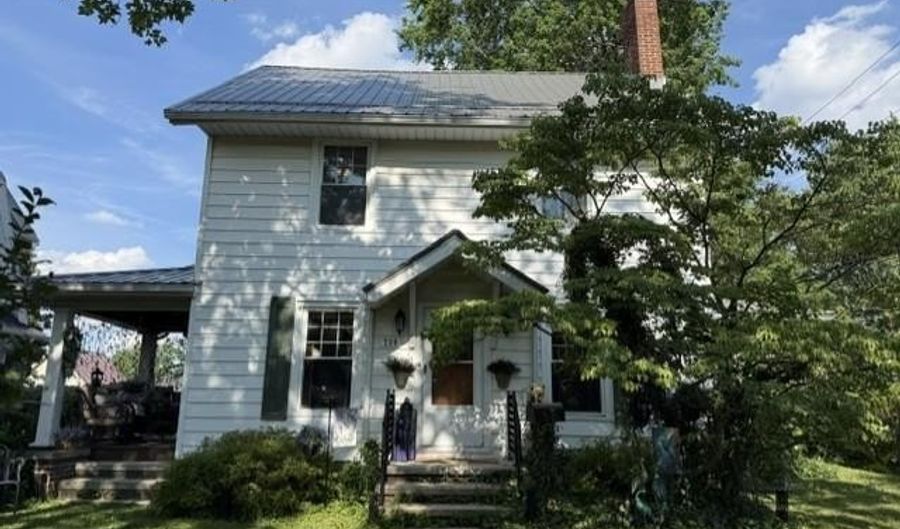 739 Eastern Ave, Ashland, OH 44805 - 3 Beds, 1 Bath
