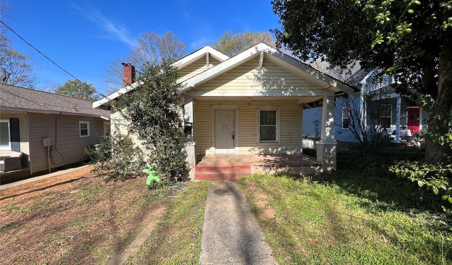 1613 Mcdowell St N, Charlotte, NC 28205 - 3 Beds, 1 Bath