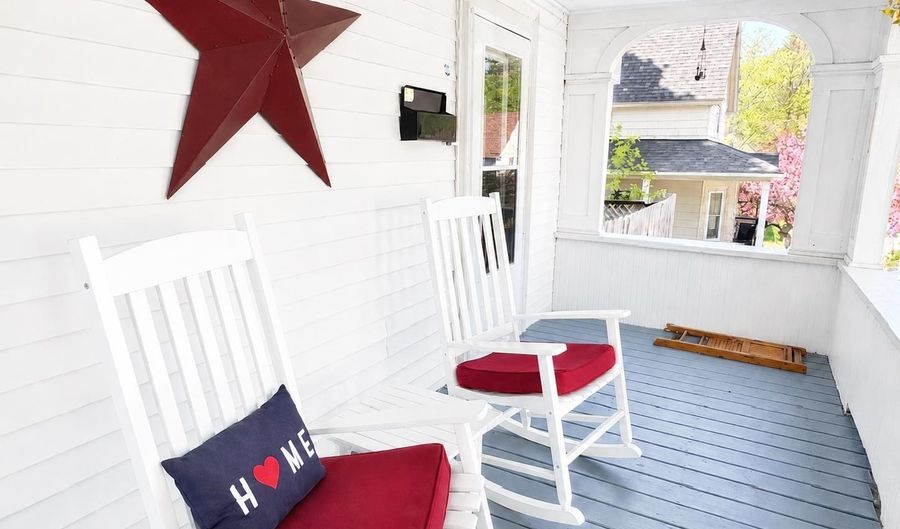 216 Park St, Berlin, NH 03570 - 5 Beds, 2 Bath