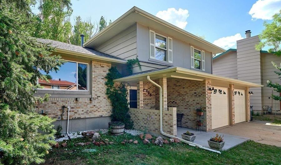 800 EVERGLADE Dr, Cheyenne, WY 82001 - 3 Beds, 2 Bath