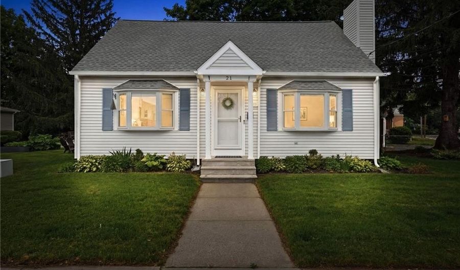 21 Portland St, Lincoln, RI 02838 - 3 Beds, 2 Bath