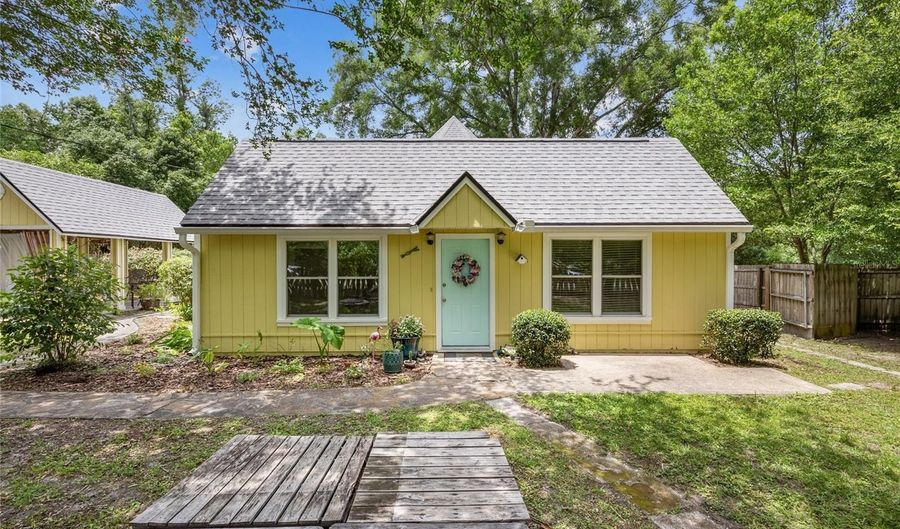 16476 SW 137TH Ave, Archer, FL 32618 - 3 Beds, 2 Bath