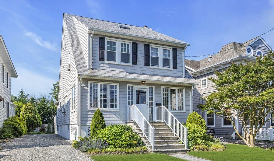 129 Bridge Ave, Bay Head, NJ 08742 - 5 Beds, 2 Bath