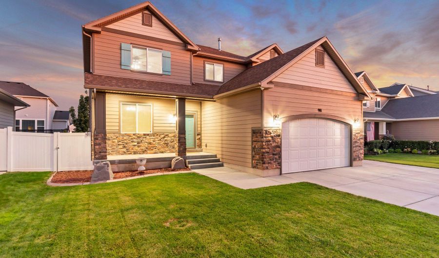 981 W FREEDOM Pt, Bluffdale, UT 84065 - 6 Beds, 4 Bath