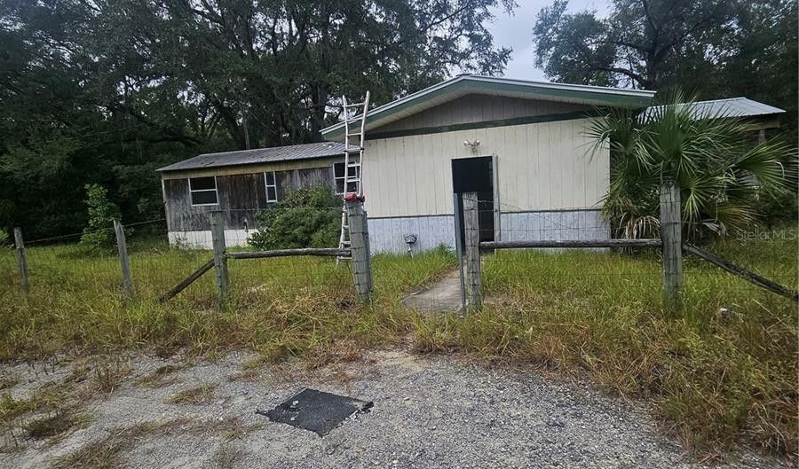 2080 NW 60TH St, Bell, FL 32619 - 2 Beds, 2 Bath