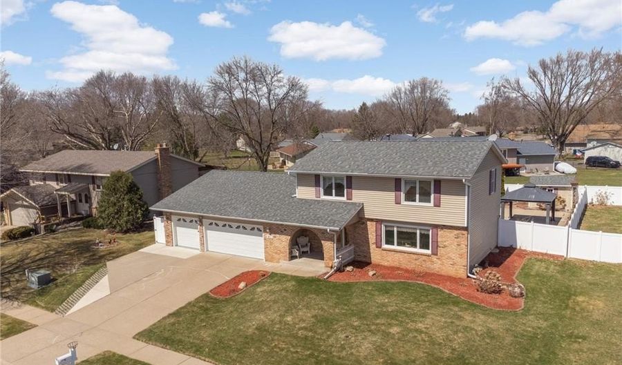 4511 148th Ct, Apple Valley, MN 55124 - 4 Beds, 3 Bath