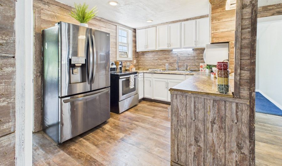 1310 W 1st St, Alexandria, IN 46001 - 3 Beds, 2 Bath
