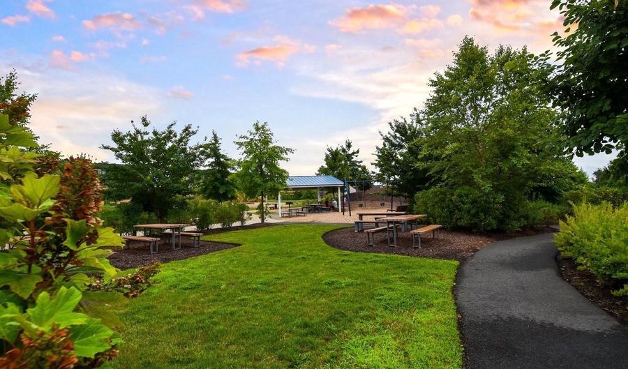43444 STONEWOOD CROSSING Ter, Ashburn, VA 20148 - 3 Beds, 3 Bath