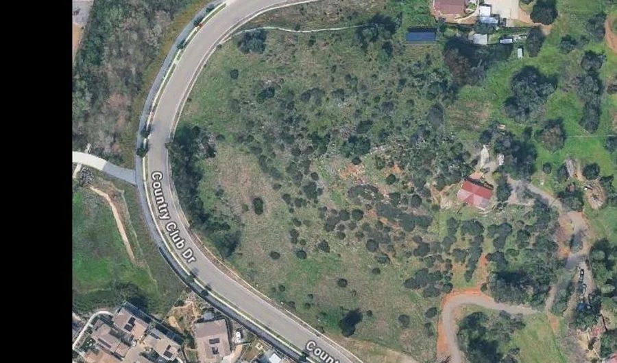 Country Club Dr 2, Escondido, CA 92029 - 0 Beds, 0 Bath
