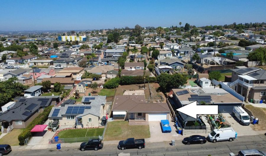 5938 Lauder St, San Diego, CA 92139 - 3 Beds, 1 Bath