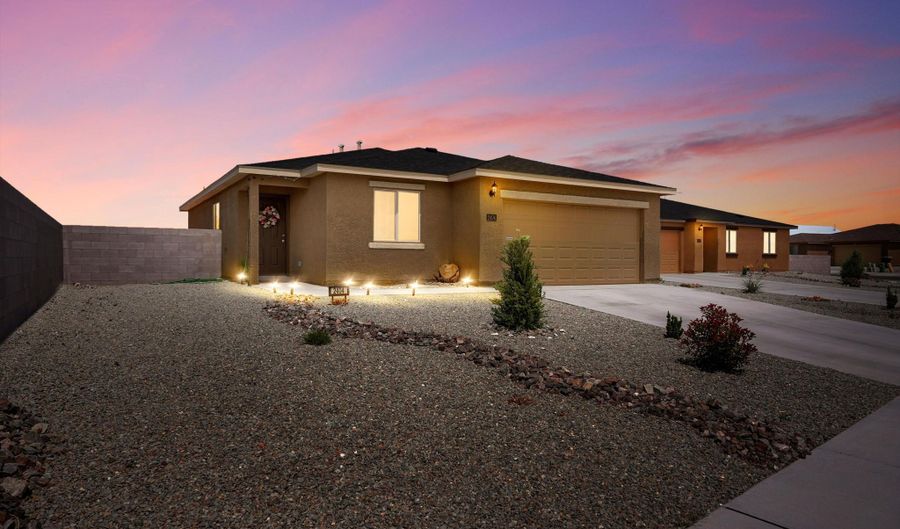 2404 CALLE DEL LOS CLAVELES, Belen, NM 87002 - 3 Beds, 2 Bath