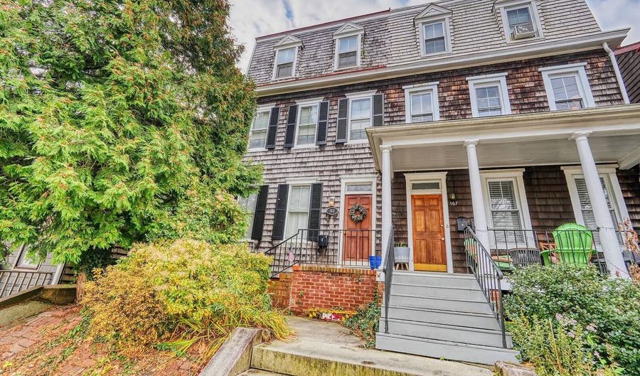 165 KING GEORGE St, Annapolis, MD 21401 - 4 Beds, 3 Bath