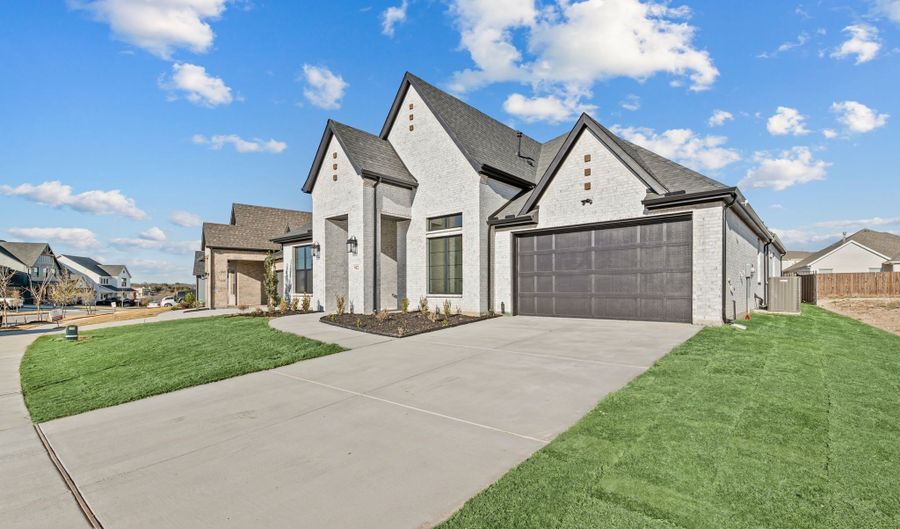 912 Highlands Ave, Aledo, TX 76008 - 3 Beds, 3 Bath