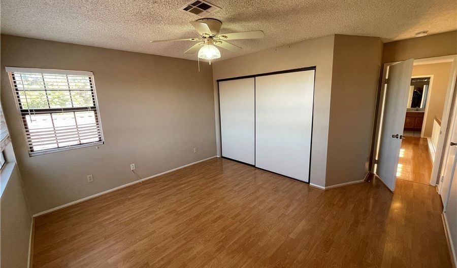 2525 Wolverton Ave, Henderson, NV 89074 - 3 Beds, 3 Bath