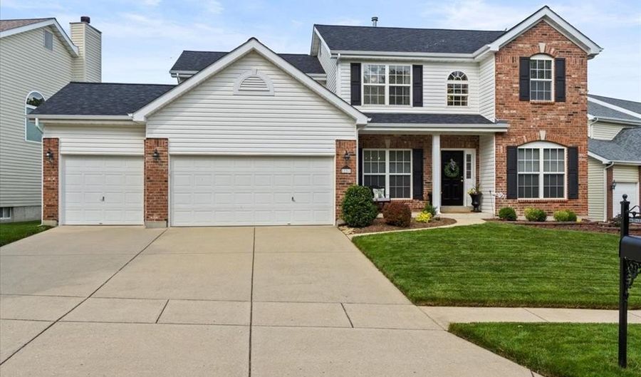 226 Arbor Trails Dr, Ballwin, MO 63021 - 4 Beds, 4 Bath