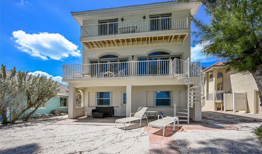 889 N SHORE Dr, Anna Maria, FL 34216 - 3 Beds, 3 Bath
