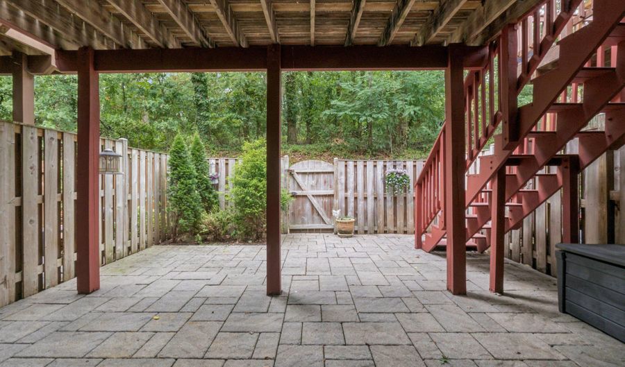 1253 QUAKER HILL Dr, Alexandria, VA 22314 - 3 Beds, 4 Bath
