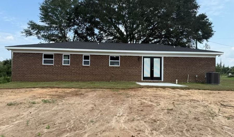 650 Old Quincy Hwy, Attapulgus, GA 39815 - 3 Beds, 2 Bath