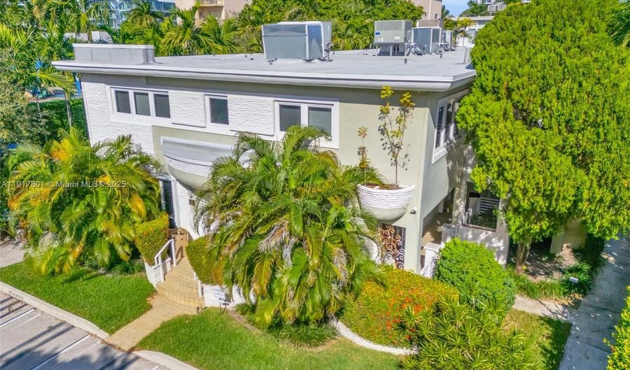 1101 98th St 5, Bay Harbor Islands, FL 33154 - 2 Beds, 2 Bath