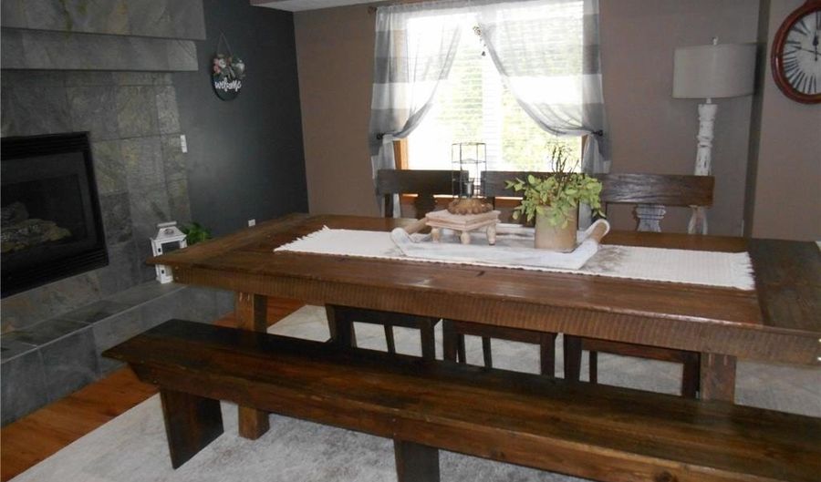 402 Circle Ln, Arlington, MN 55307 - 4 Beds, 2 Bath