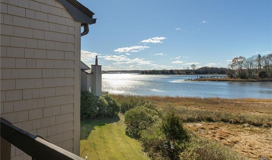 255 Fishing Cove Rd, North Kingstown, RI 02852 - 2 Beds, 2 Bath