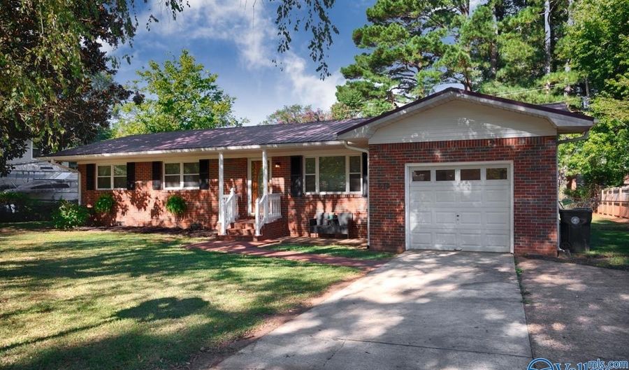 612 Hereford Dr, Athens, AL 35611 - 3 Beds, 2 Bath