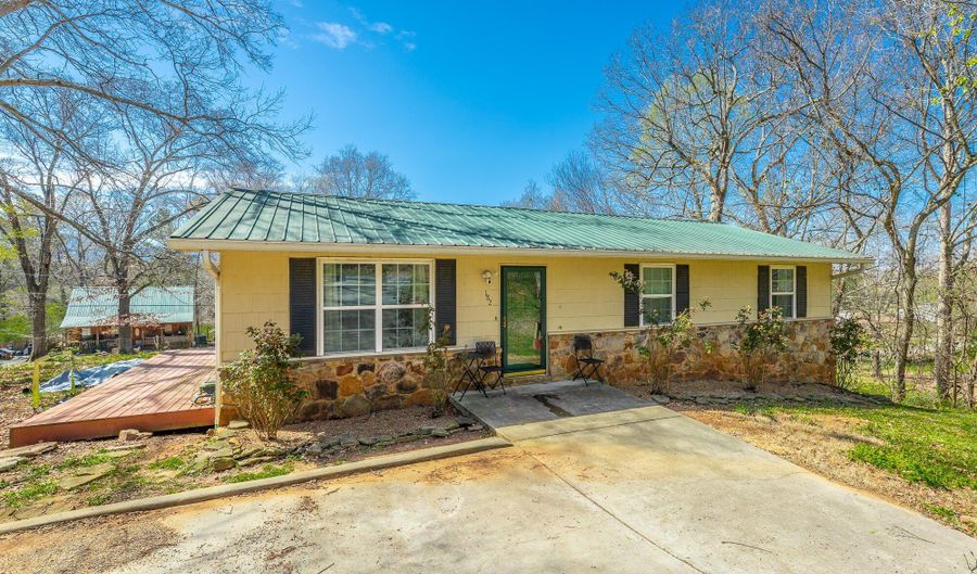 182 Woodbine Dr, Benton, TN 37307 - 3 Beds, 2 Bath