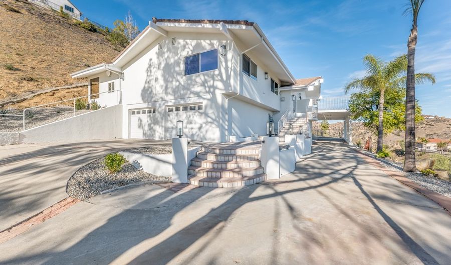 150 Saddlebow Rd, Bell Canyon, CA 91307 - 5 Beds, 6 Bath