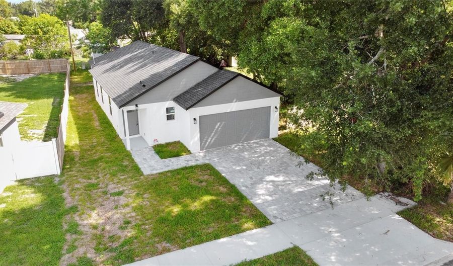 726 ELDRIDGE St, Orlando, FL 32803 - 3 Beds, 2 Bath