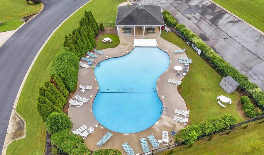 243 Castleton Cir, Boiling Springs, SC 29316 - 6 Beds, 4 Bath