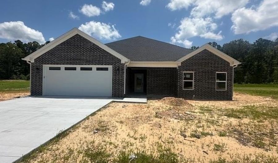 1112 Duke Dr, Bauxite, AR 72011 - 4 Beds, 2 Bath