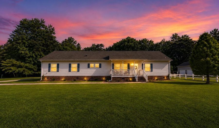 222 Fisher Turnpike Rd, Arapahoe, NC 28510 - 4 Beds, 2 Bath