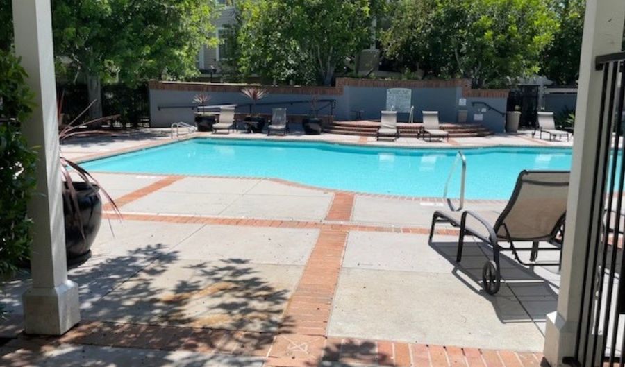 23412 Pacific Park Dr 17E, Aliso Viejo, CA 92656 - 1 Beds, 1 Bath