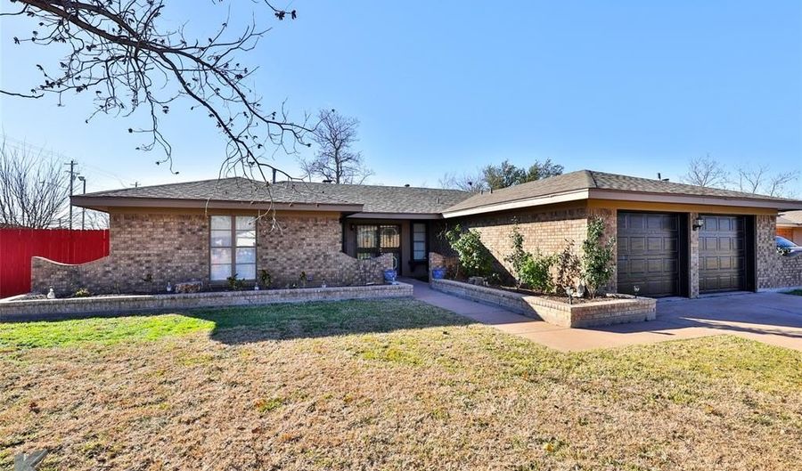 3017 Countryside Dr, Abilene, TX 79606 - 3 Beds, 2 Bath