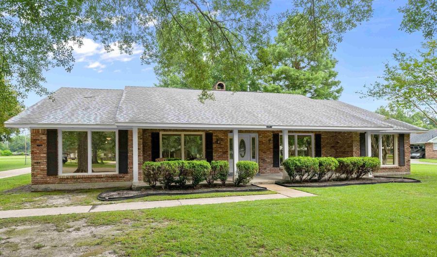 12420 Partridgewood Dr, Baker, LA 70714 - 4 Beds, 3 Bath