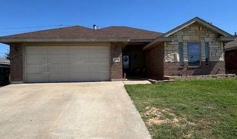 5557 Yellow Brick Rd, Abilene, TX 79602 - 3 Beds, 2 Bath