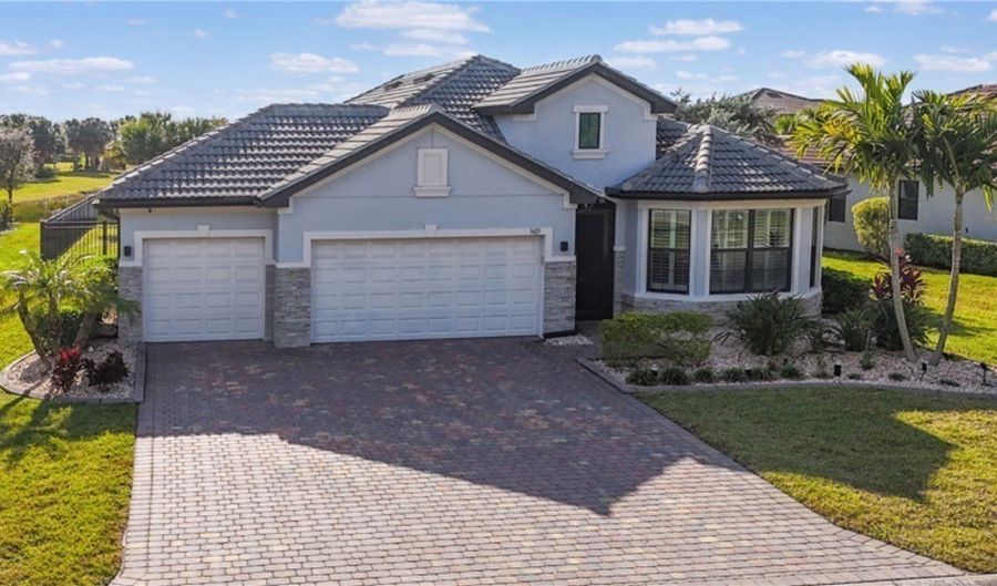 3425 Hampton Blvd, Alva, FL 33920 - 3 Beds, 2 Bath