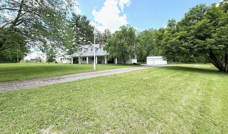 3621 Tunnelton Rd, Bedford, IN 47421 - 4 Beds, 3 Bath