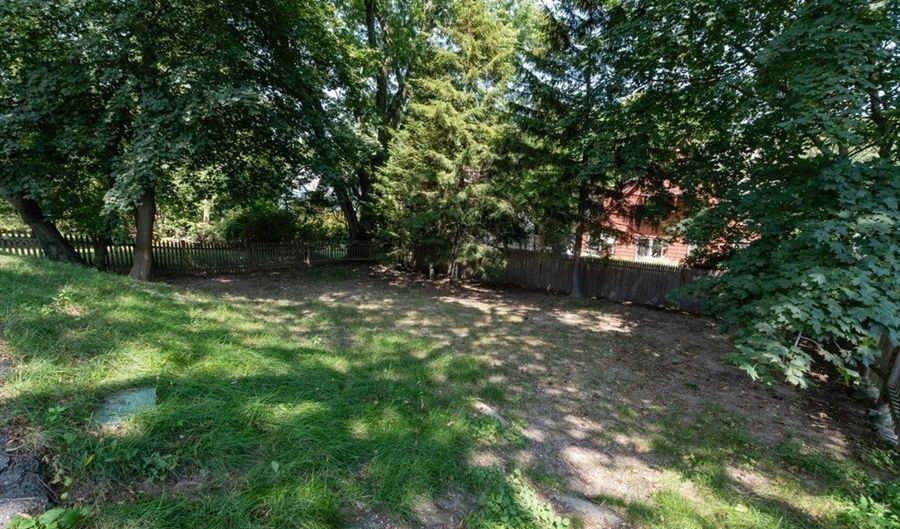 15 Peak Hill Rd, Boston, MA 02132 - 4 Beds, 2 Bath
