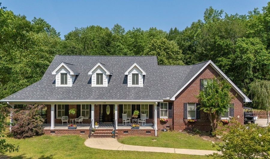 1368 Sunnyhill Dr, Camden, SC 29020 - 4 Beds, 4 Bath