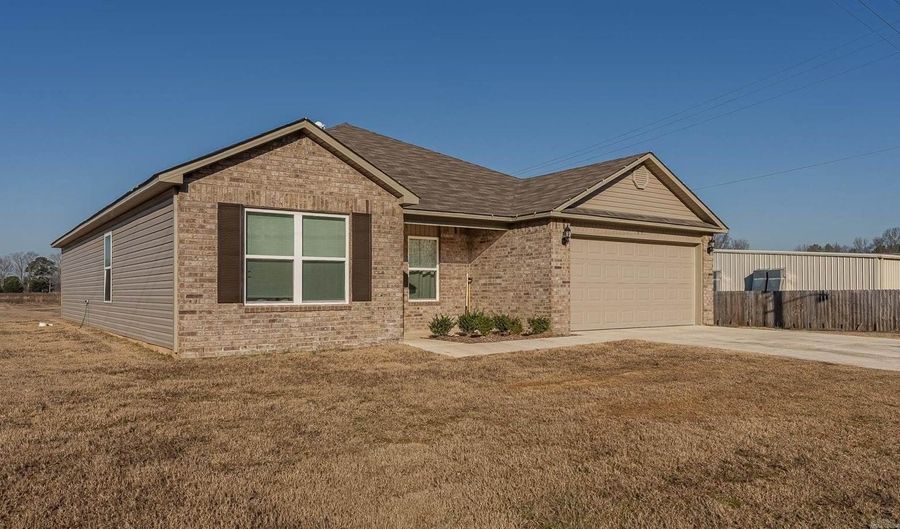 89 Wildflower, Beebe, AR 72012 - 4 Beds, 2 Bath