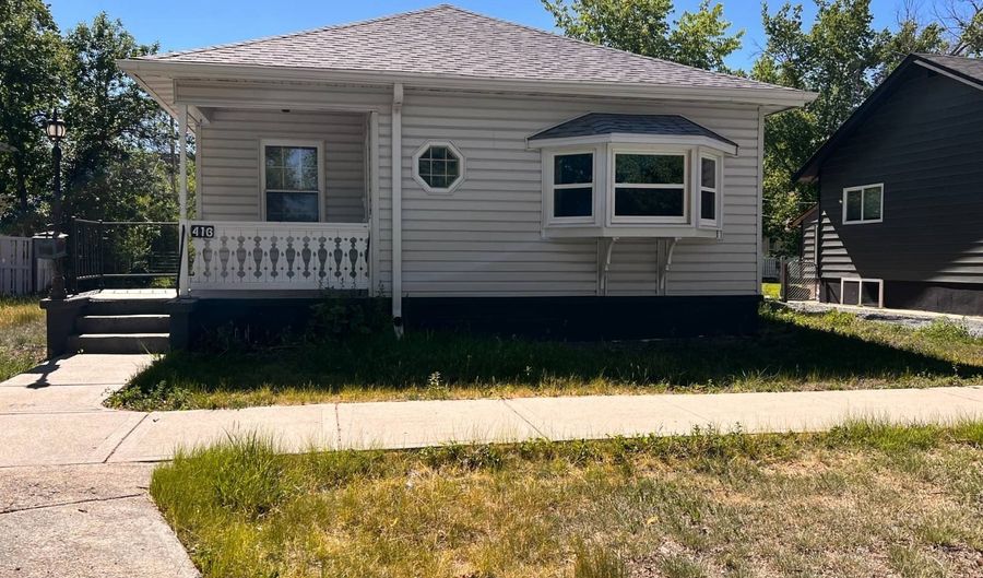 416 Yellowstone Ave, Alliance, NE 69301 - 2 Beds, 1 Bath