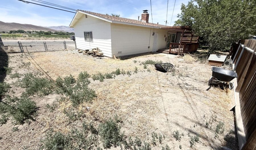 250 Miller Ln, Fernley, NV 89408 - 3 Beds, 2 Bath