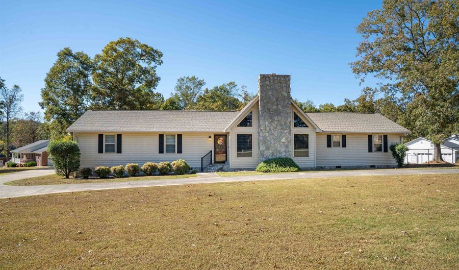 250 Garden Lks, Blacksburg, SC 29702 - 3 Beds, 2 Bath