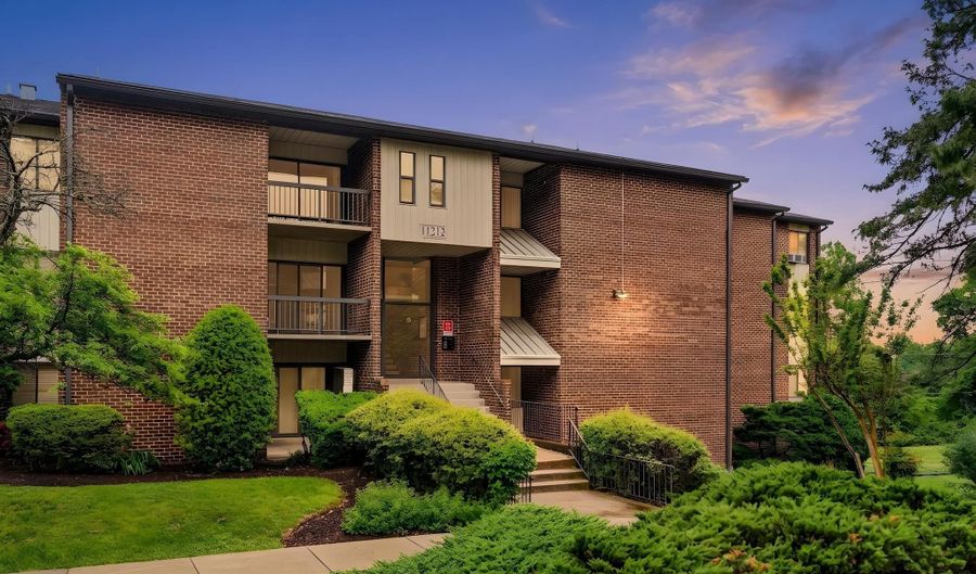 11212 CHERRY HILL Rd 301, Beltsville, MD 20705 - 3 Beds, 2 Bath