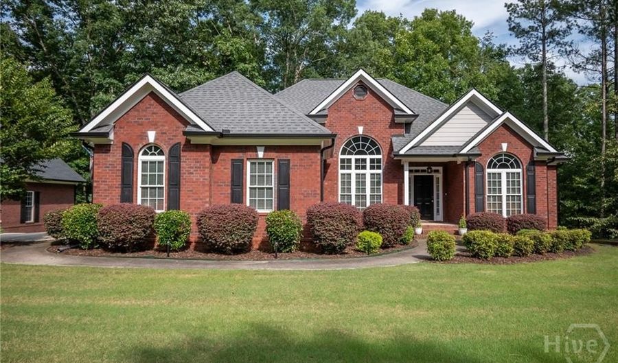 65 Overlook Dr, Hull, GA 30646 - 3 Beds, 2 Bath