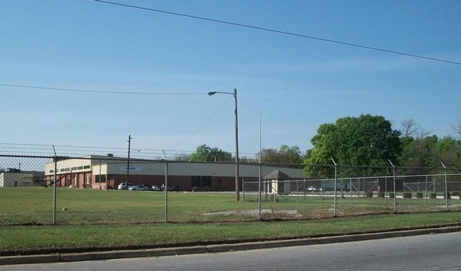 1020 Clark Ave, Albany, GA 31705 - 0 Beds, 0 Bath