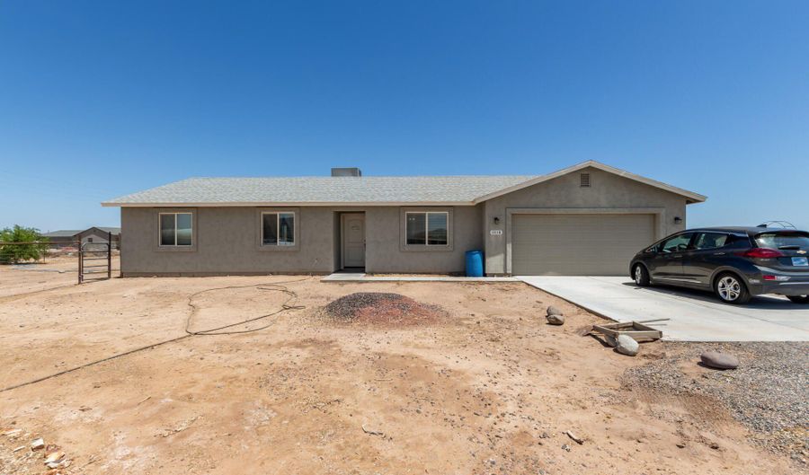 13118 S 210TH Dr, Buckeye, AZ 85326 - 3 Beds, 2 Bath